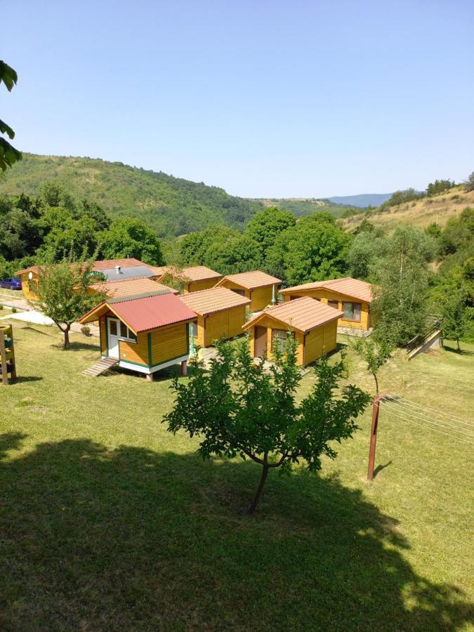 Вилно Селище Мировец Maluk Izvor (Lovech) Exterior foto