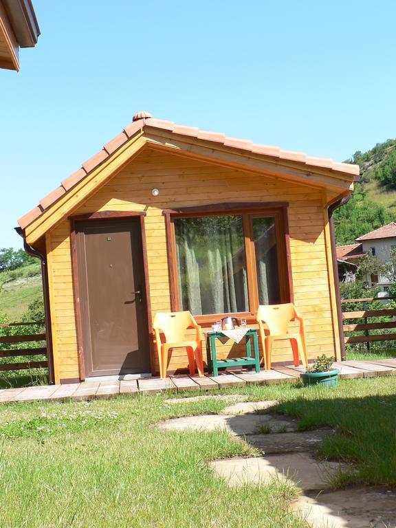 Вилно Селище Мировец Maluk Izvor (Lovech) Exterior foto